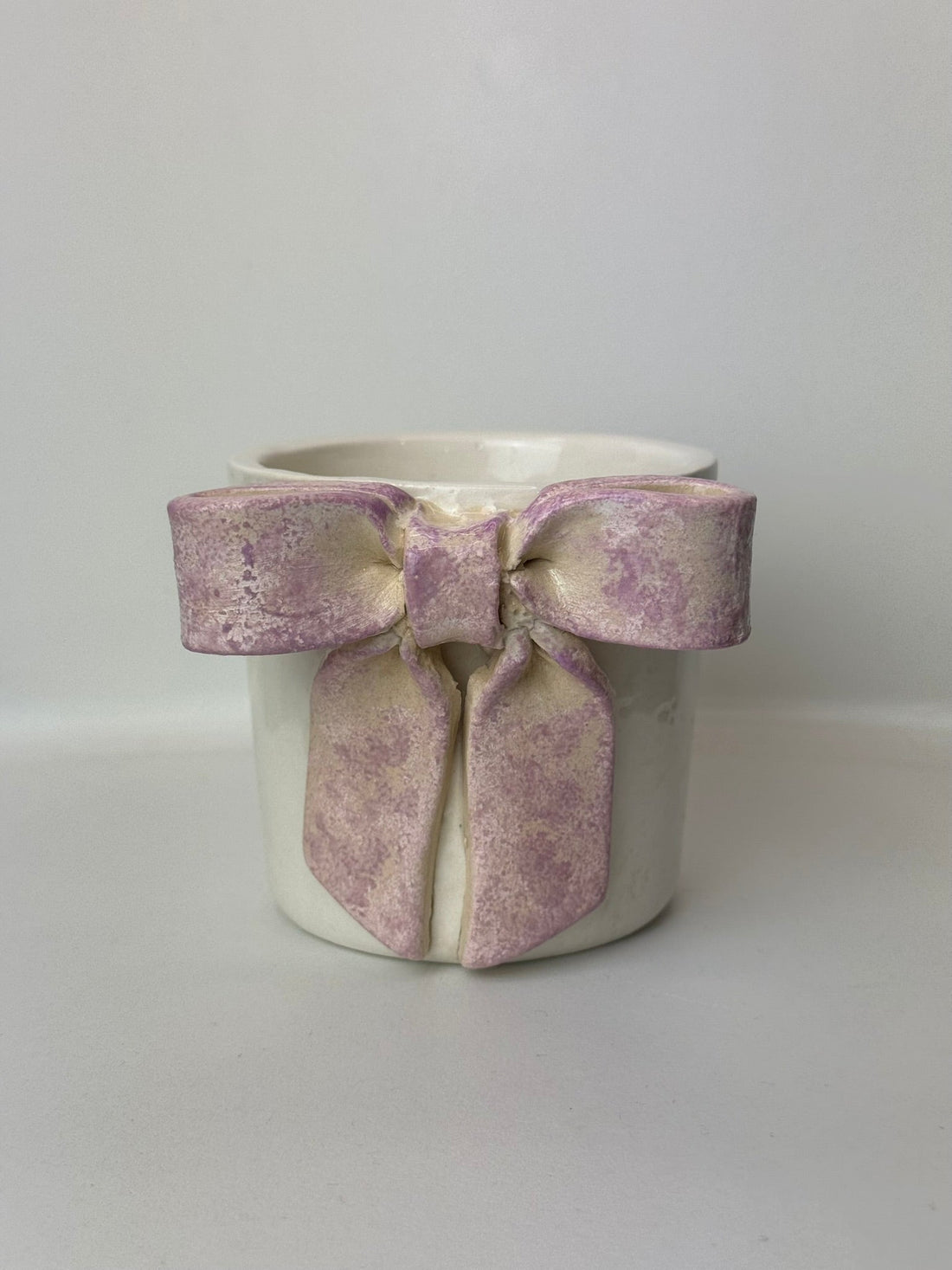 Tasse en céramique émaillée faite main Nœud Papillon Classique