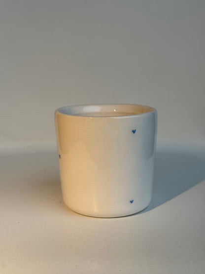Mug en céramique fait main 150 ml 'Petits Coeurs Bleus' Studio Séleste